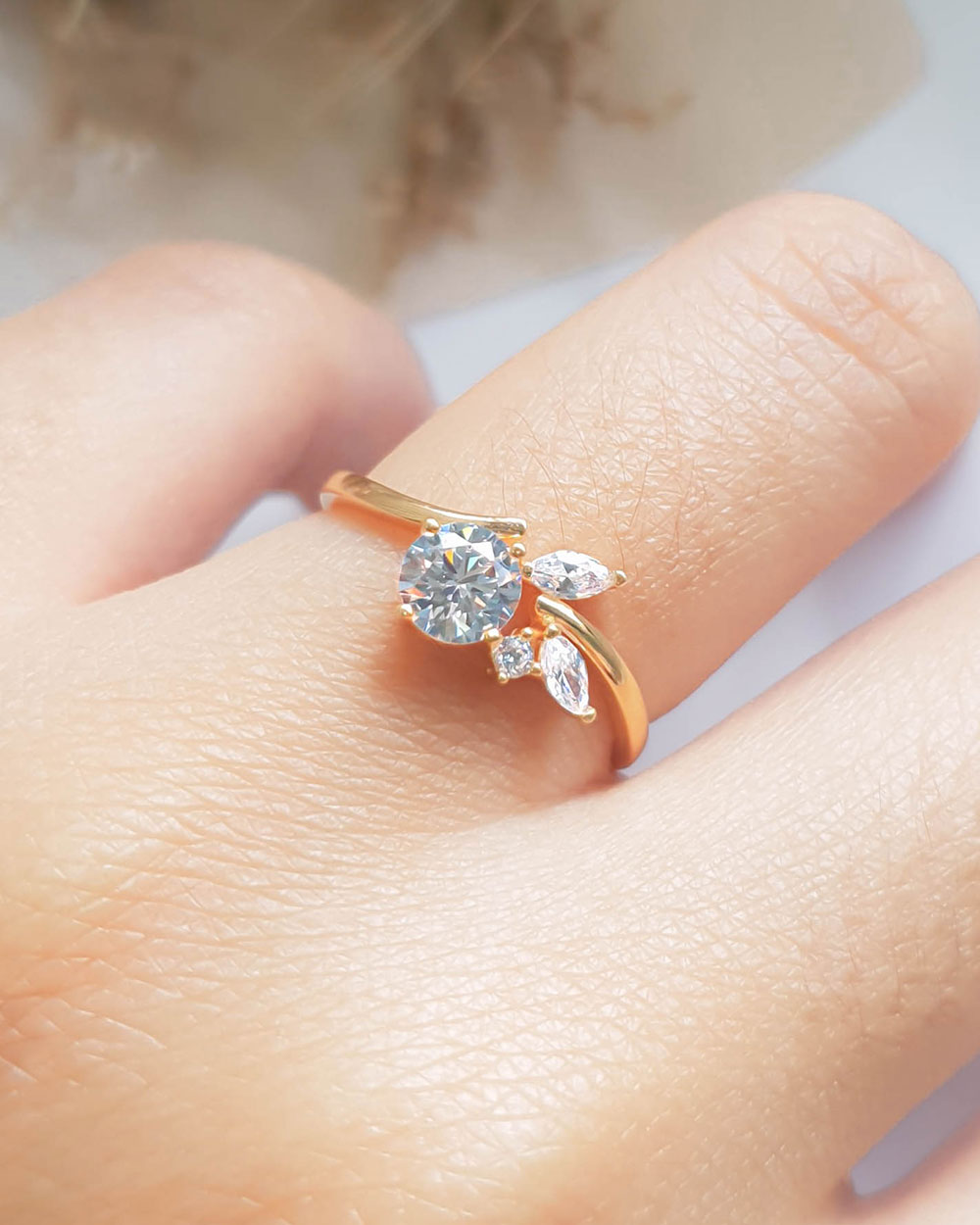 CINCIN MATA SOLITAIRE VARIASI MATA MARQUISE