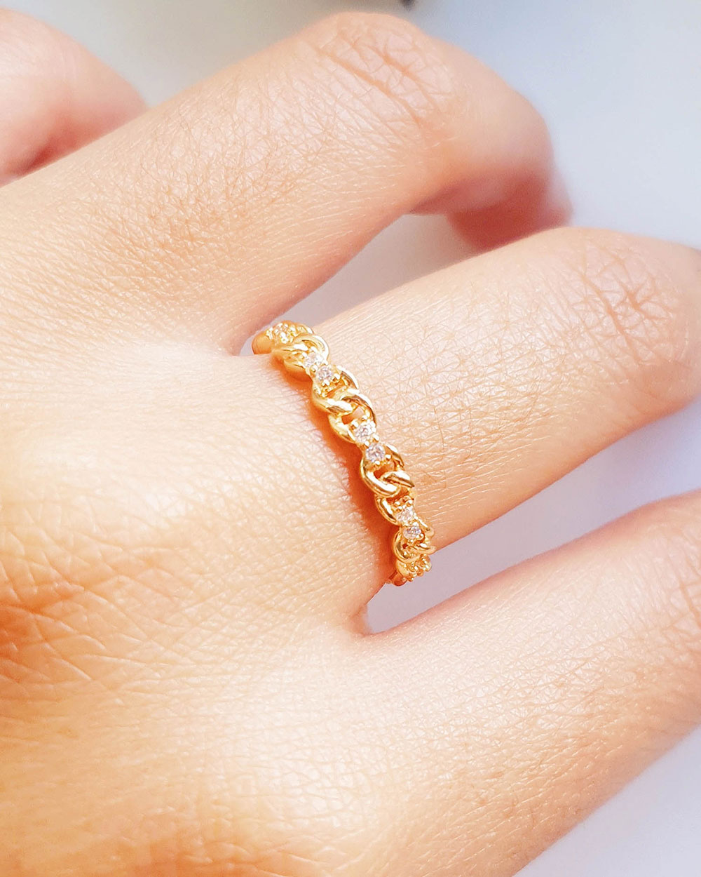 CINCIN MODEL RANTAI MIRIP ANGKA 8 DENGAN MATA