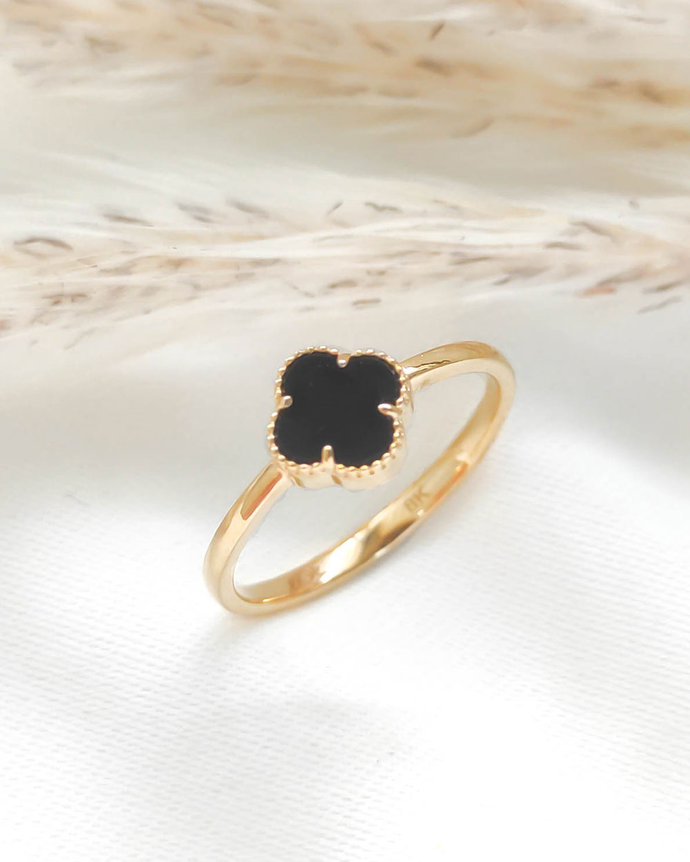 CINCIN MODEL CLOVER BATU HITAM