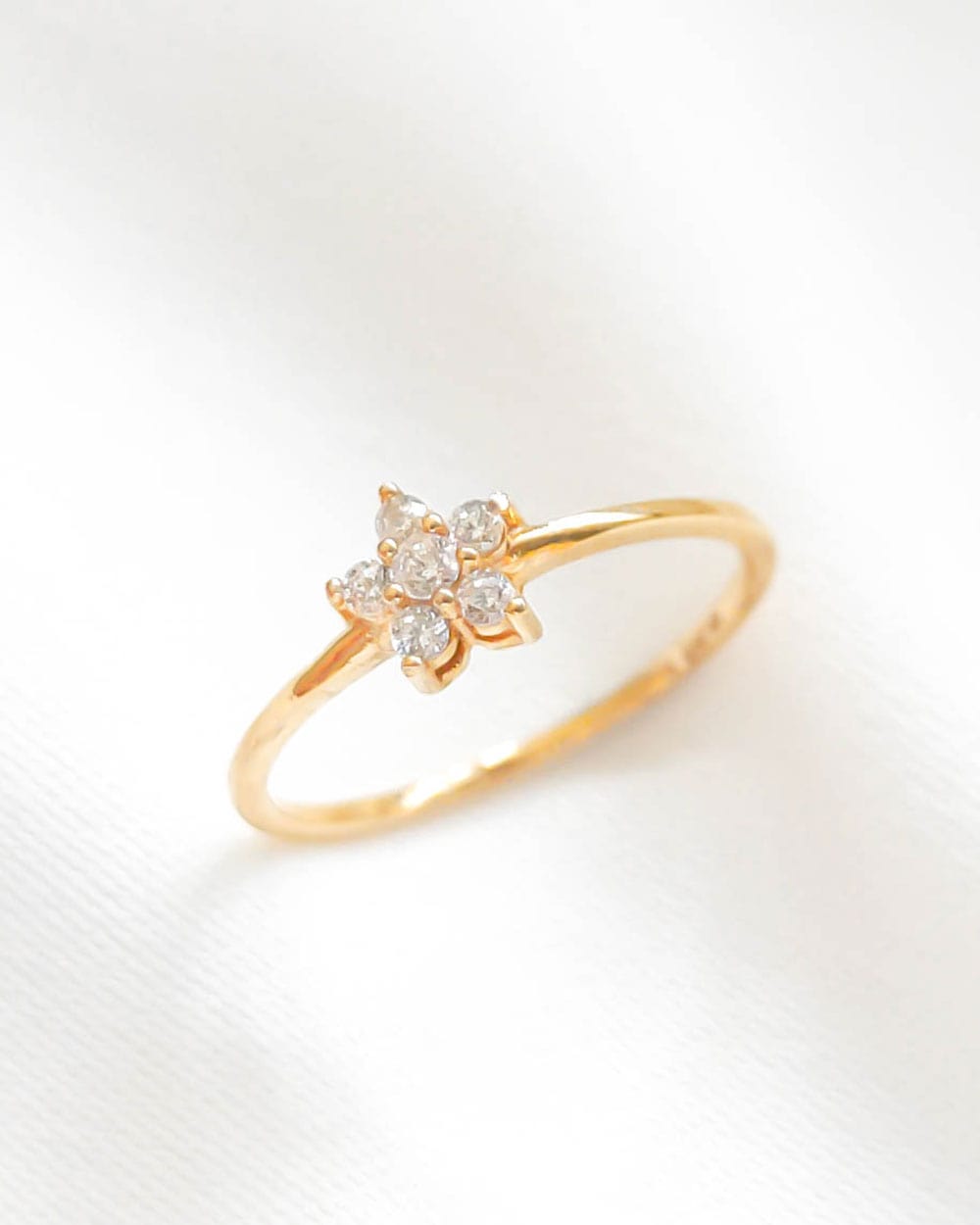 CINCIN DEWASA MODEL BINTANG WARNA SIMPLE