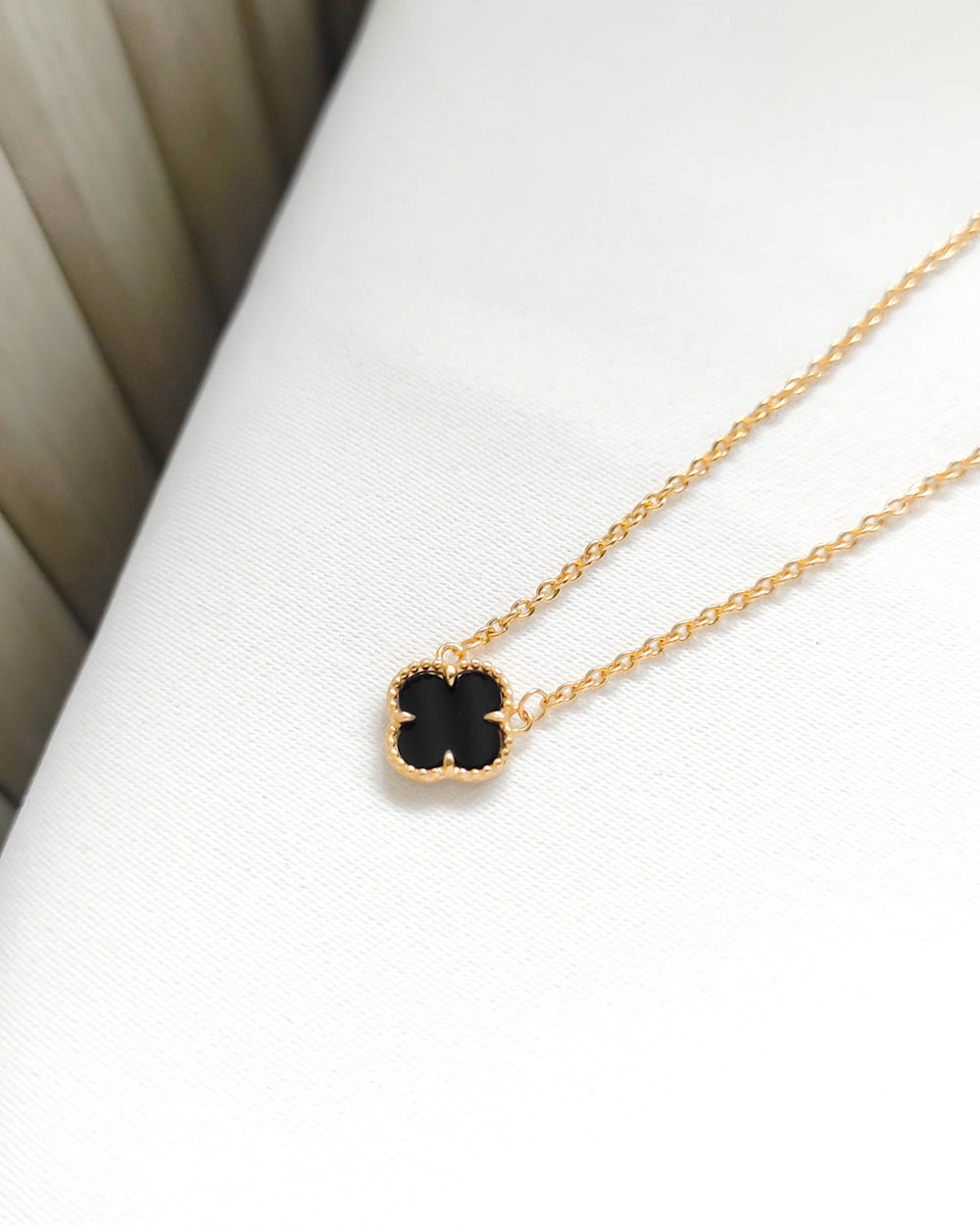 KALUNG DEWASA MODEL CLOVER HITAM SIMPLE