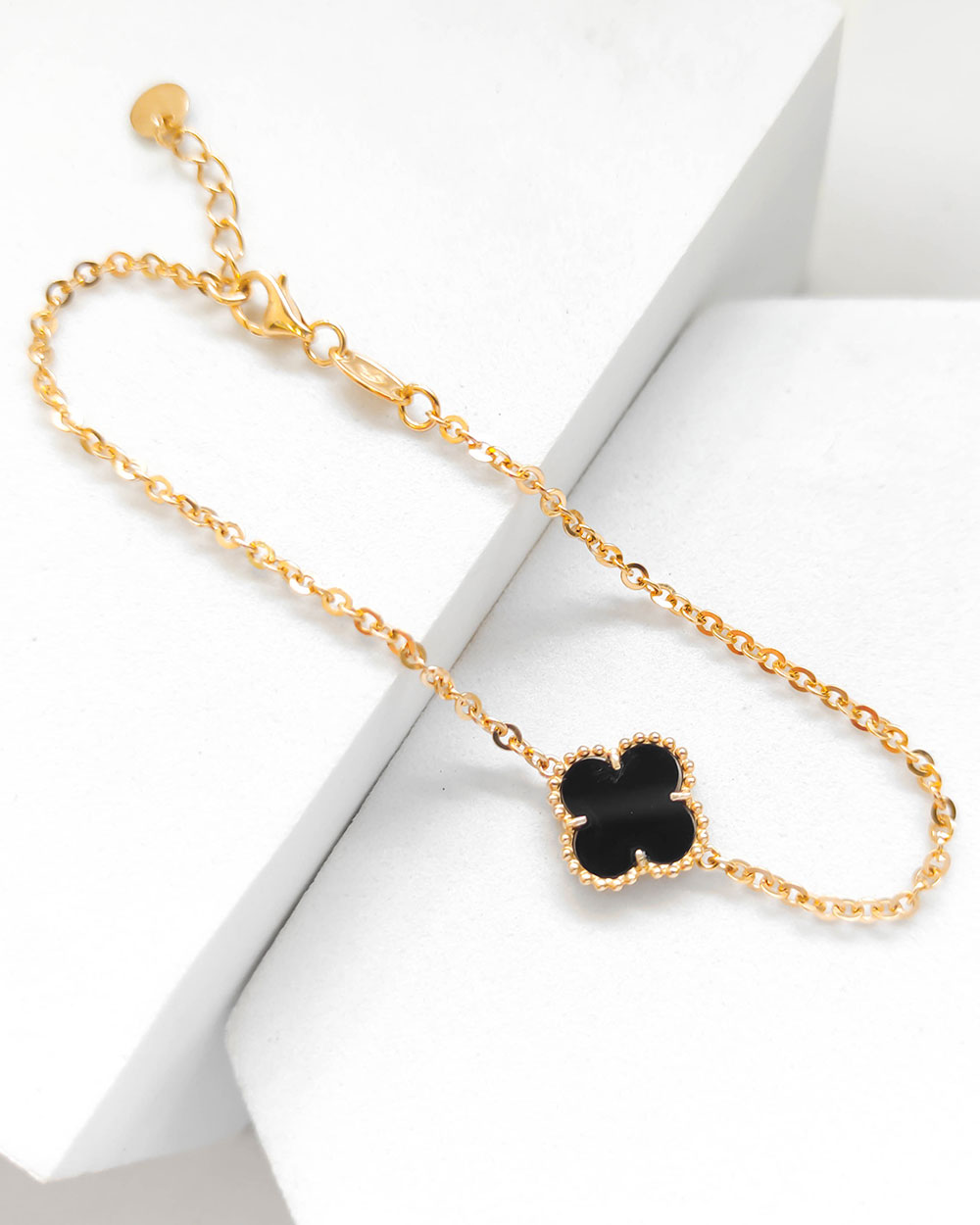 GELANG TANGAN DEWASA DENGAN MODEL CLOVER SIMPLE