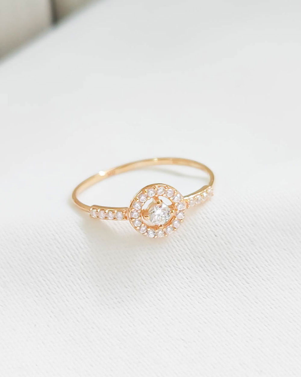CINCIN DEWASA MODEL LINGKARAN MATA PUTIH CANTIK