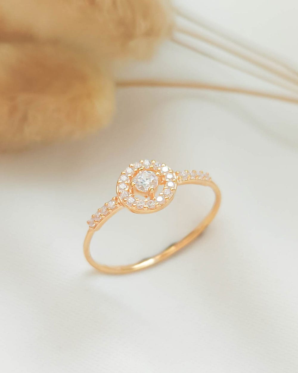 CINCIN DEWASA MODEL LINGKARAN MATA PUTIH CANTIK