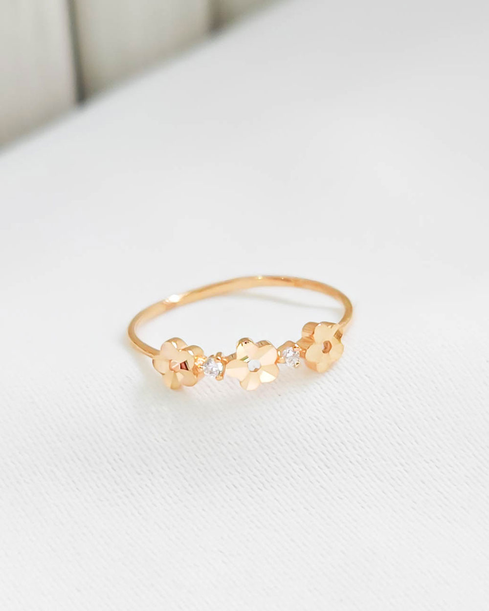 CINCIN DEWASA DENGAN MODEL BUNGA TIGA MATA DUA