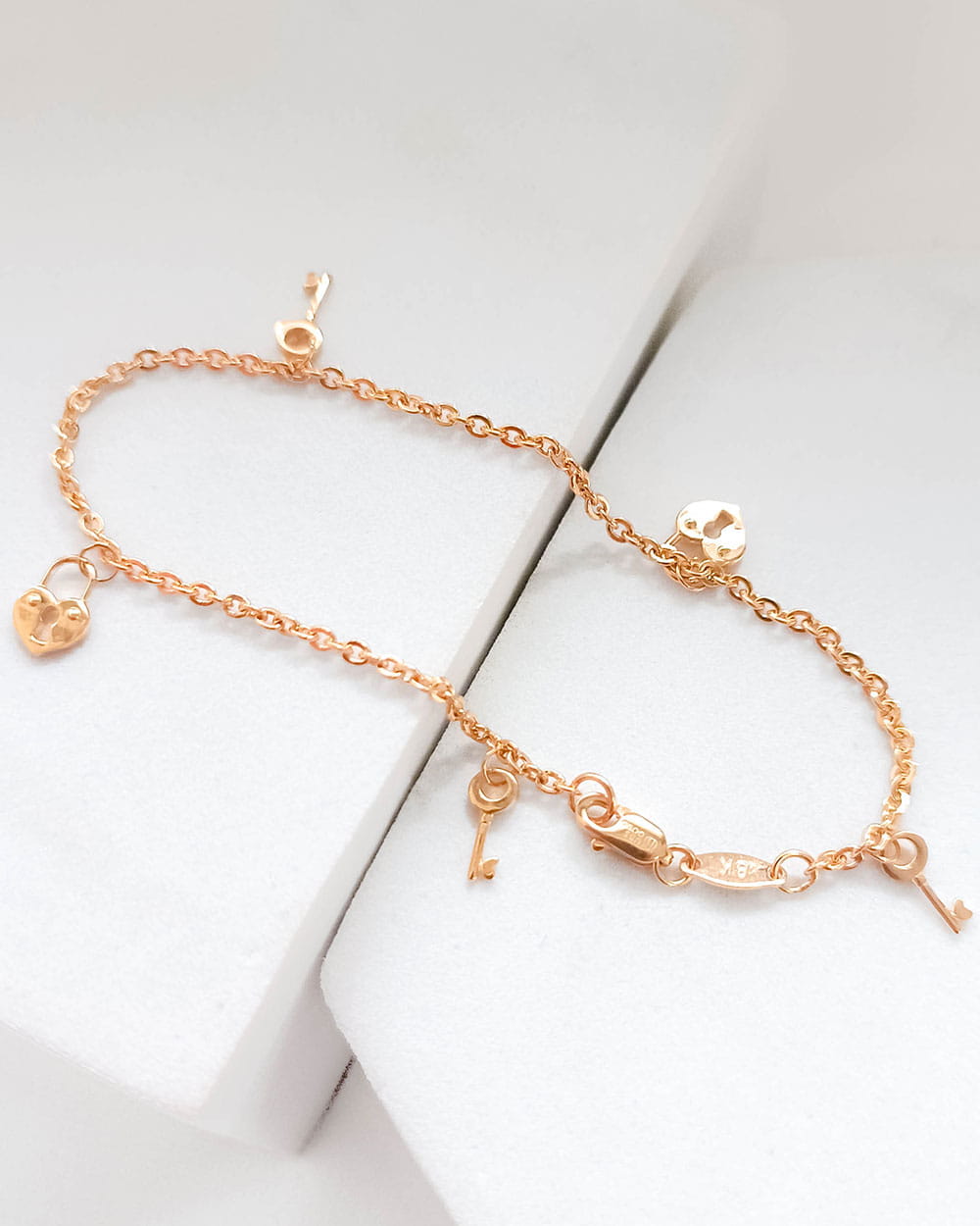 GELANG TANGAN DEWASA MODEL 5 ORNAMEN KUNCI MINI