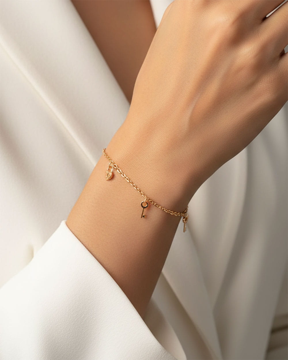 GELANG TANGAN DEWASA MODEL 5 ORNAMEN KUNCI MINI