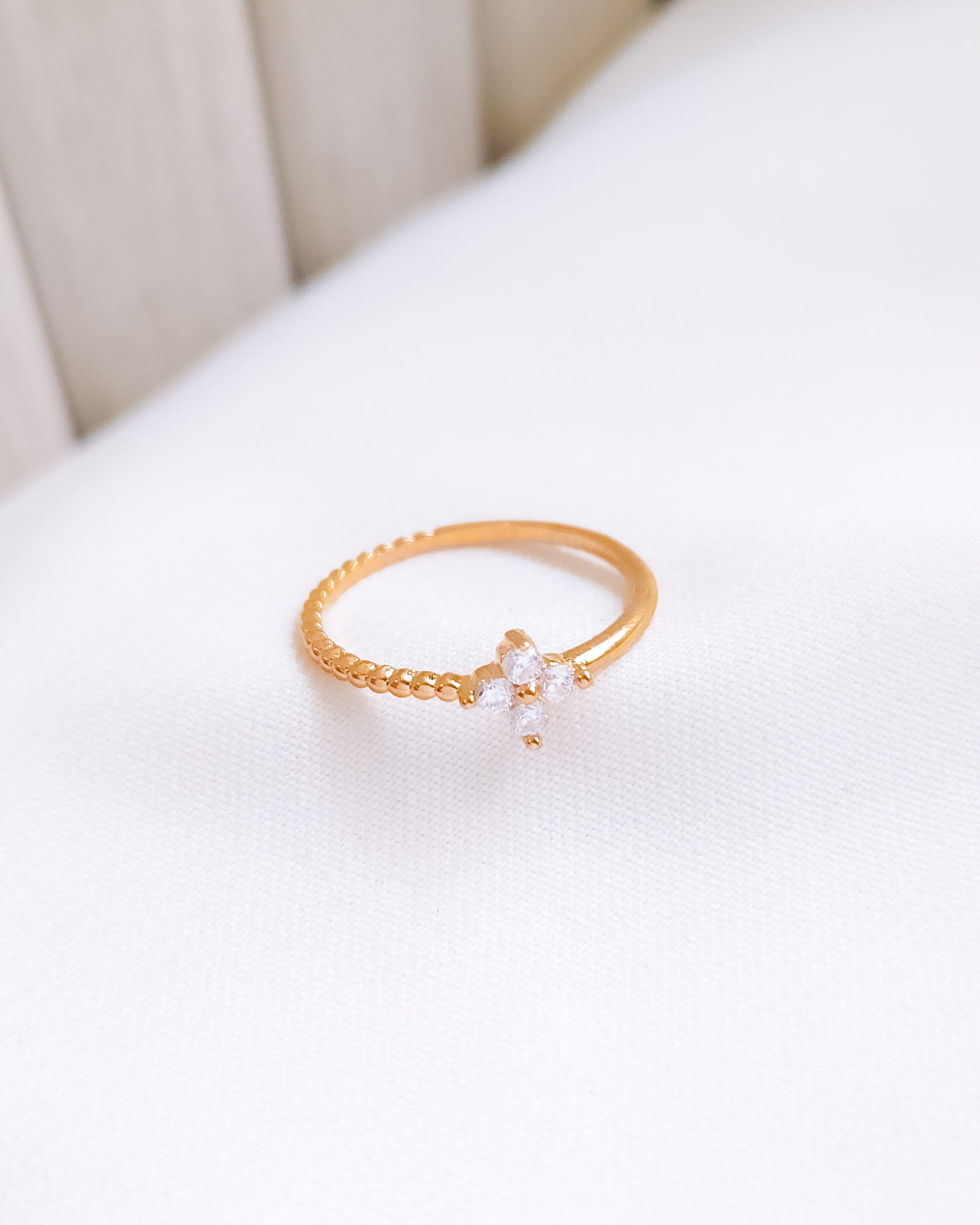 CINCIN DEWASA MODEL EMPAT KLOPAK MATA PUTIH