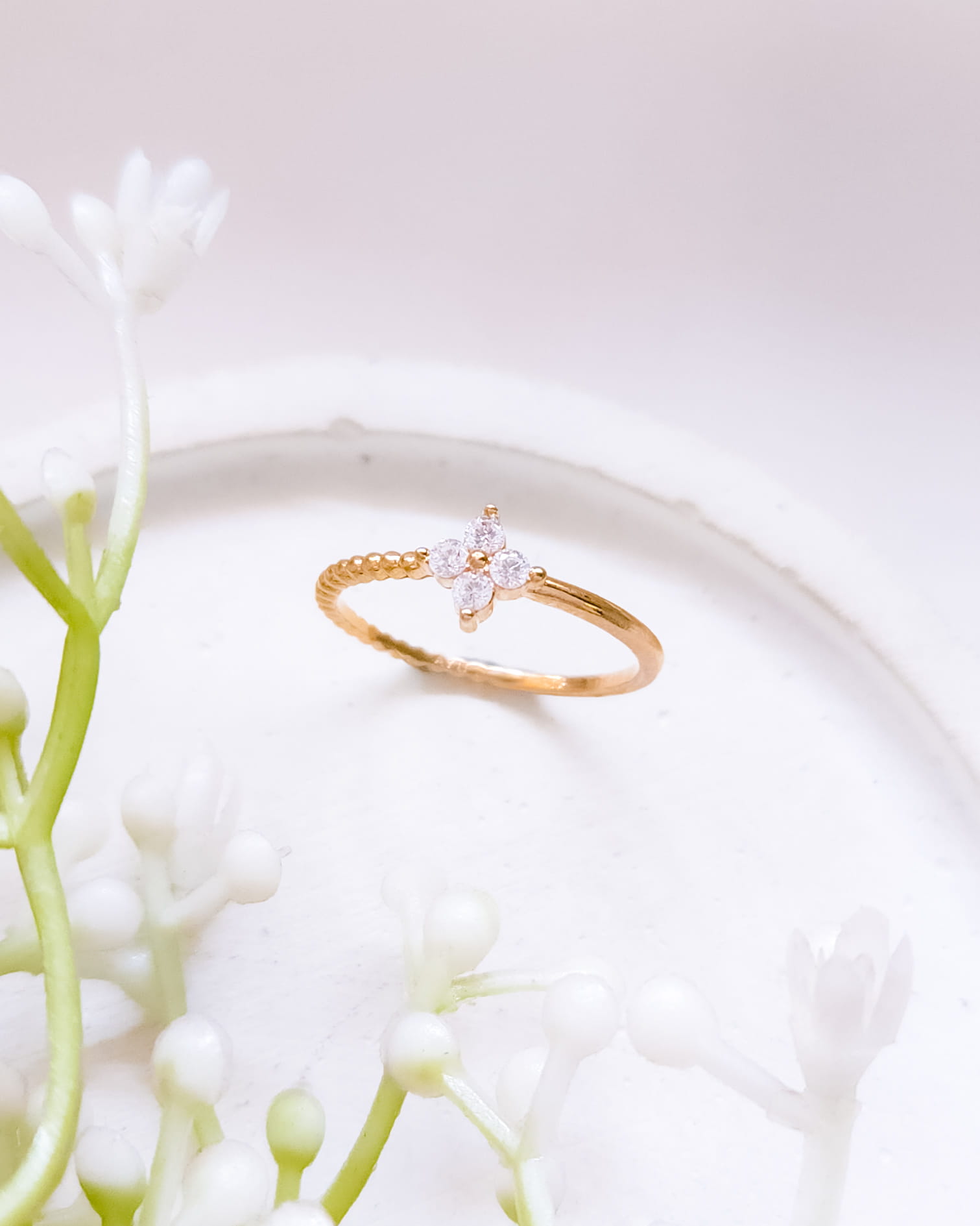CINCIN DEWASA MODEL EMPAT KLOPAK MATA PUTIH