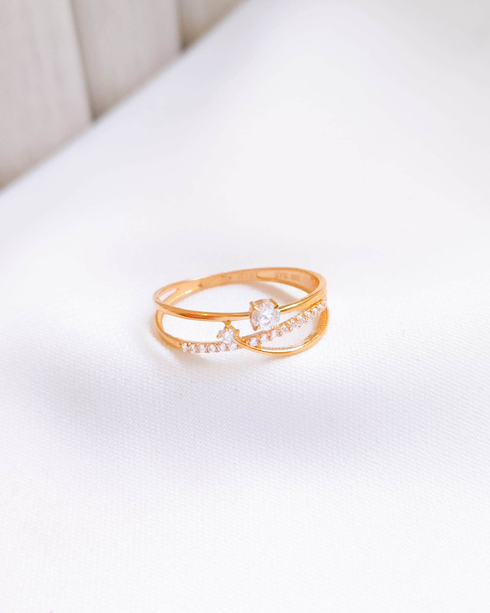 CINCIN DEWASA MODEL WAVE LAYER MATA PUTIH
