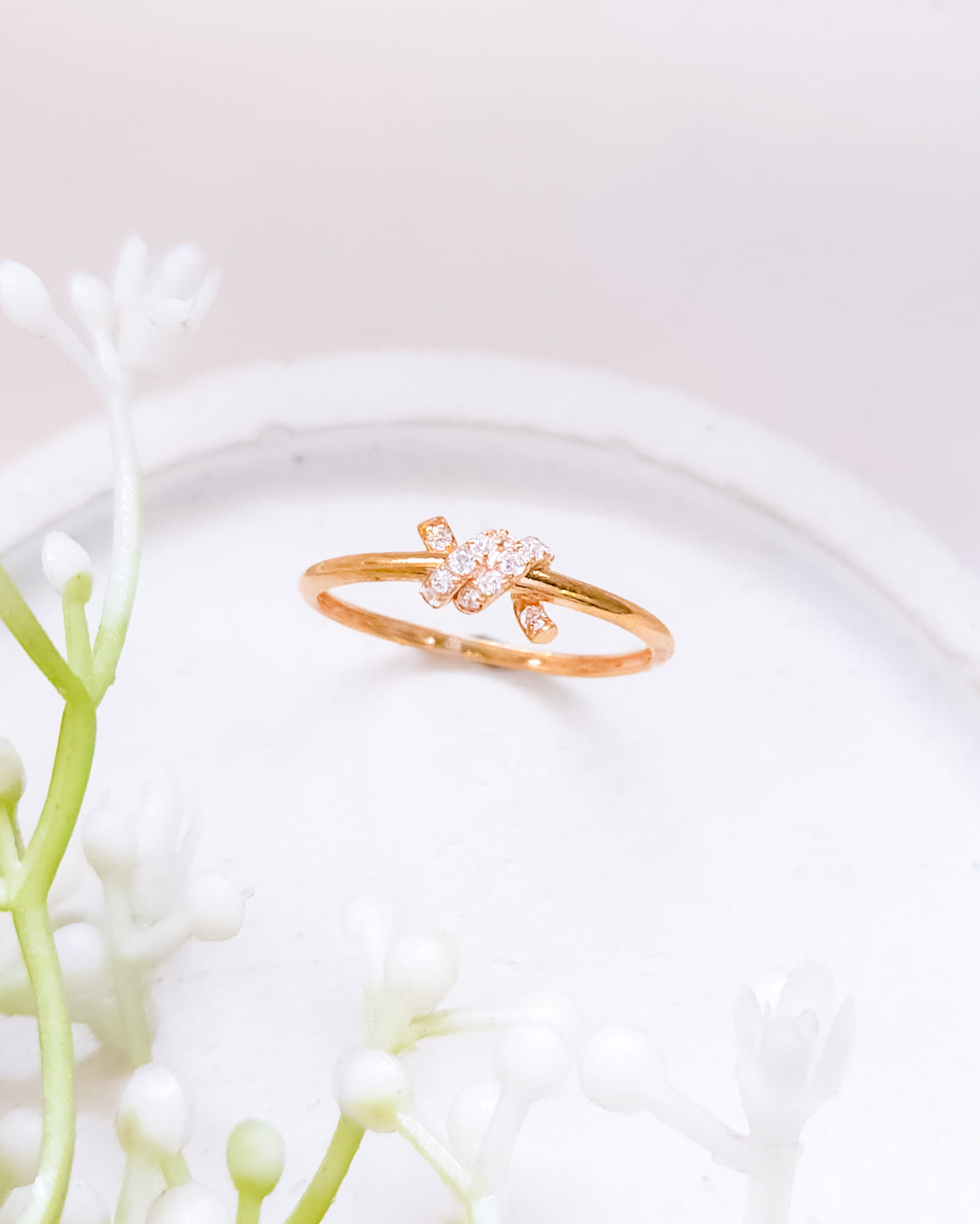 CINCIN DEWASA MODEL LILIT MATA