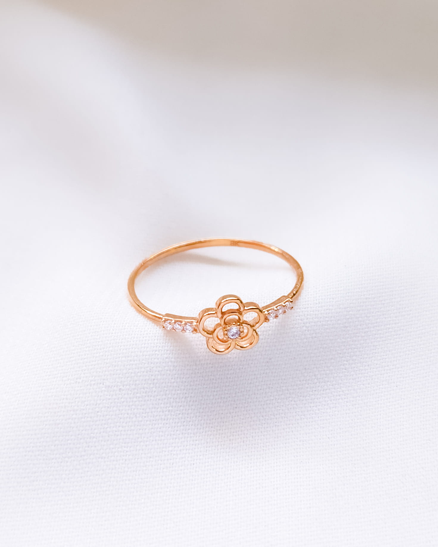 CINCIN DEWASA MODEL BUNGA TENGAH MATA PUTIH