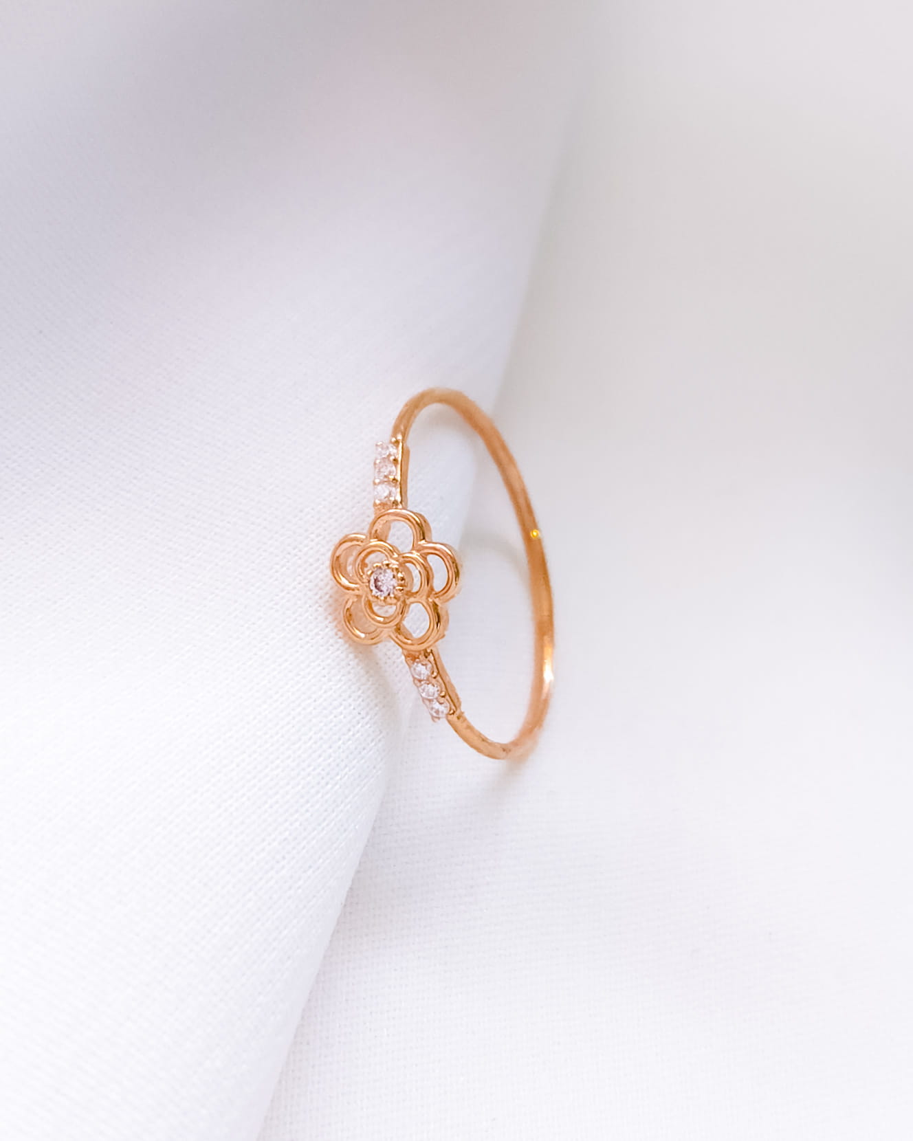 CINCIN DEWASA MODEL BUNGA TENGAH MATA PUTIH